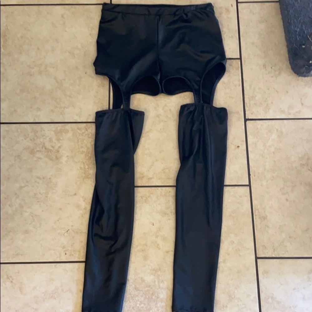 J2 love hottopic garter pants size medium